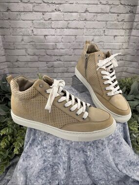 J/SLIDES NYC “Ludlow” Tan Perforated Leather High-Top Fashion Sneaker 💛 WMS 10M
